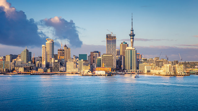 Flights to Auckland